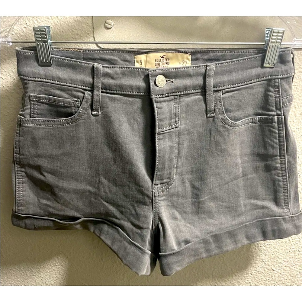 Hollister Womens Size 5 High Rise Girlfriend Midi Short Gray